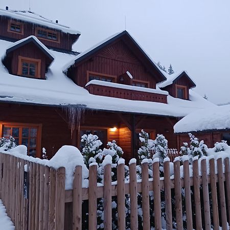 Apartman Jezerne Velké Karlovice Εξωτερικό φωτογραφία